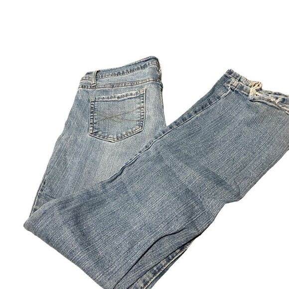Aeropostale size 5/6 regular style name Chelsea bootcut excellent condition - Picture 2 of 2
